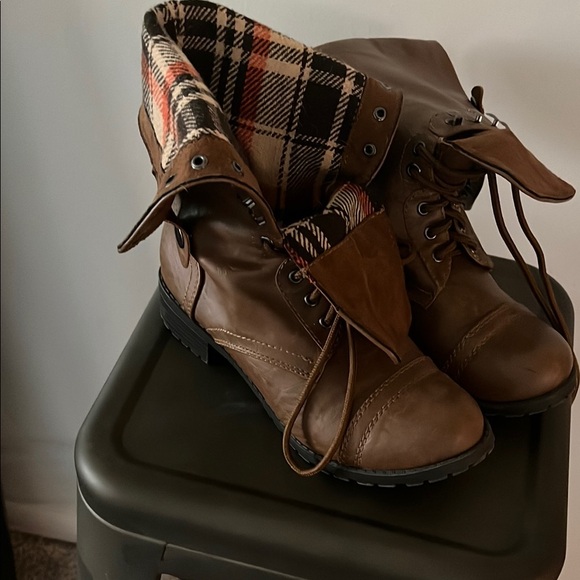 Brown Lace-Up Women's Boots - Picture 2 of 6